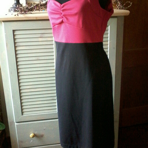 Metro Style red and black dress - Picture 4 of 4